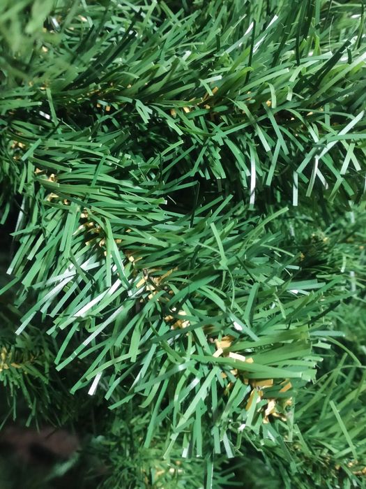 Ялинка штучна 1,80