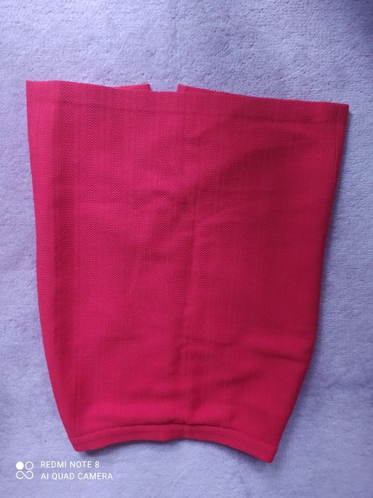 Красная юбка карандаш