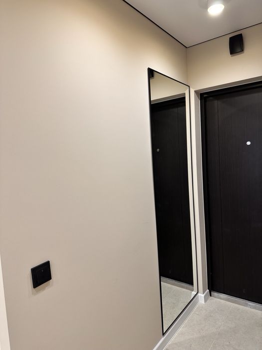 Продаж сучасної 2 кімнатної квартири по вул. Смакули