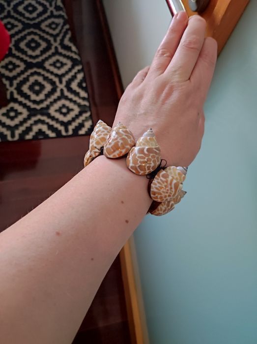 Pulseira vintage búzios grandes
