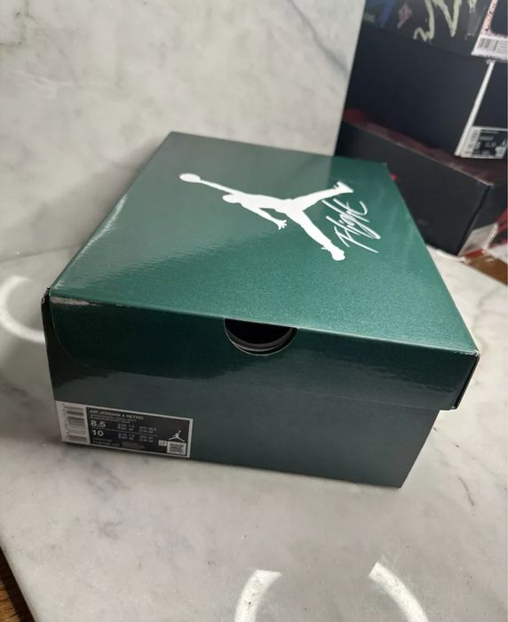 Кроссовки Nike Air Jordan 4 Retro FQ8138-103