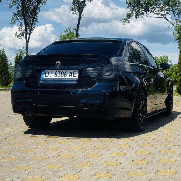 Продам  BMW 320i