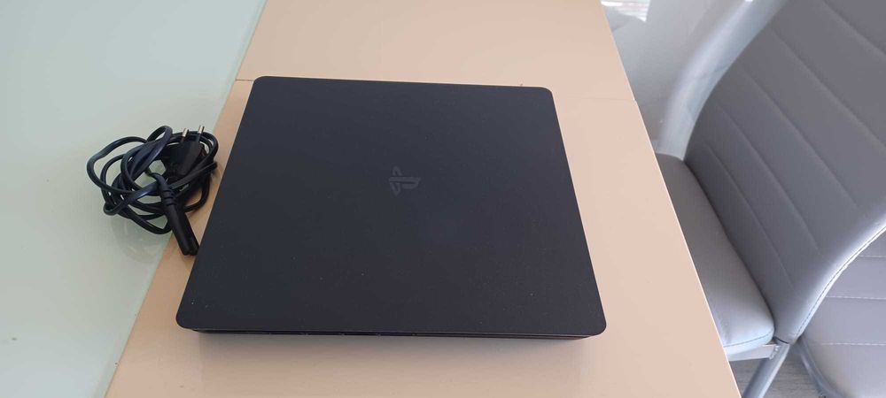 PlaySatation PS4 impecável