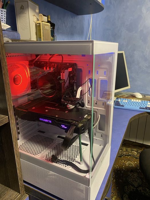 Компʼютер 1070 8gb i3 12100f 16gb озу ssd 256gb