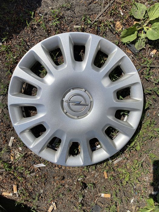 Oryginalne kolpaki do opel corsa D 14 cali NOWE