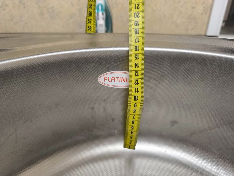 Мийка з нержавійки кухонна