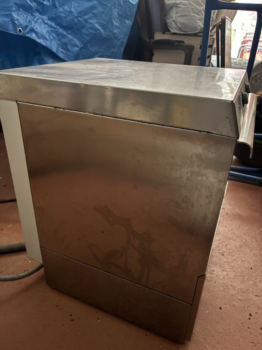 Máquina de lavar loiça industrial