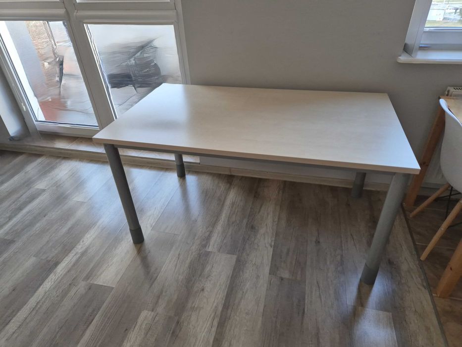 Biurko solidne 140x80 cm