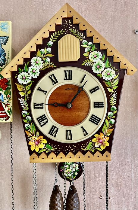 Годинник з зозулею та боєм ( часы с кукушкой и боем).