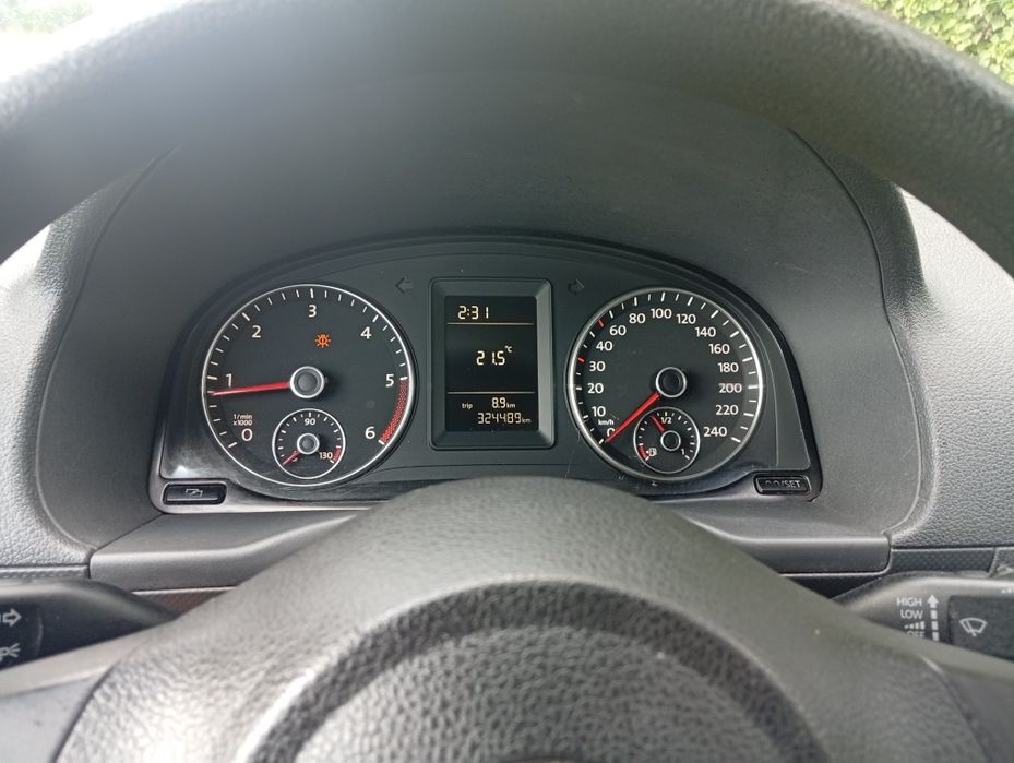 Volkswagen Caddy 2011r,dla osób na wózkach inwalidzkich,rampa.