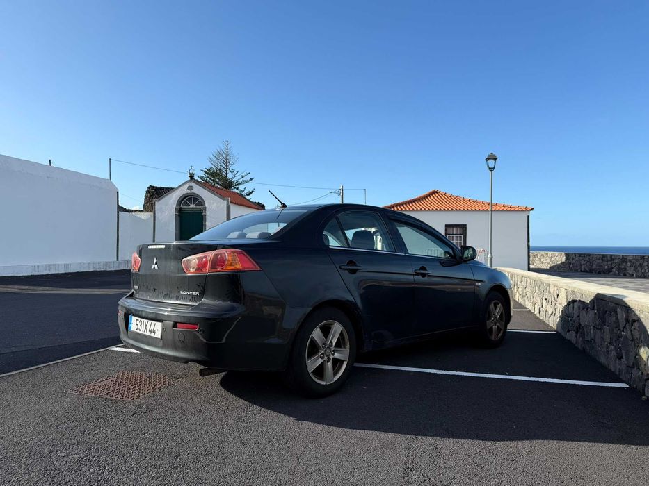 Mitsubishi Lancer