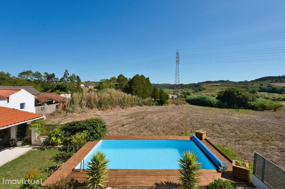 Moradia T5 Renovada com Piscina em Óbidos