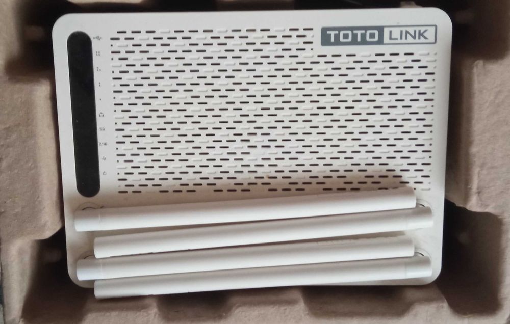 Router TotoLink A2004NS