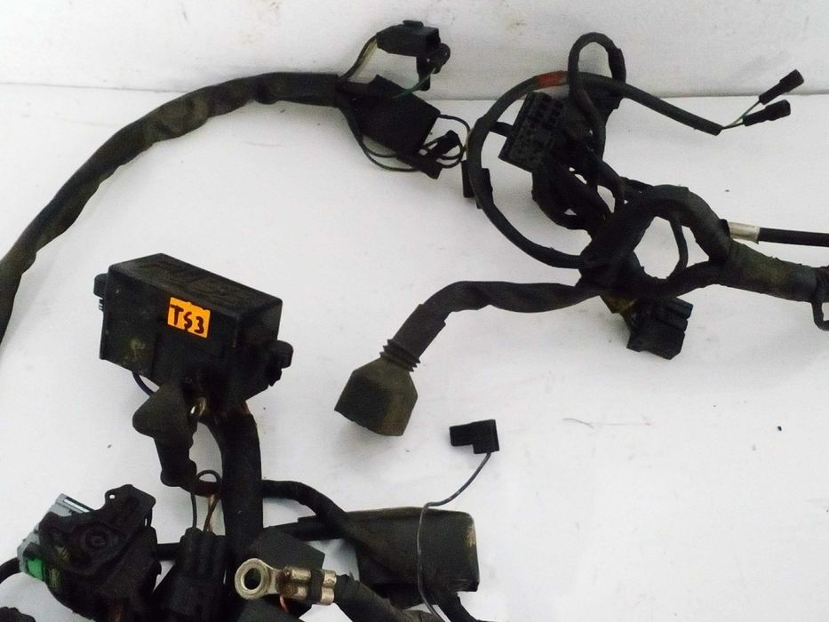 Triumph sprint 955i RS wiązka instalacja