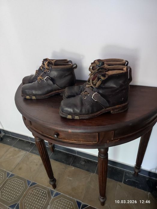 Zimowe buty z lat 30/40 XX w rozmiar 38 i 40