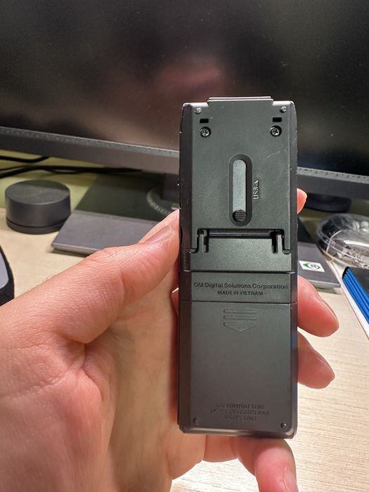 Цифровий диктофон Olympus WS-882 (4GB)