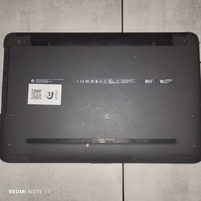 Laptop HP 3165ngw sprzedaje jako uszkodzony