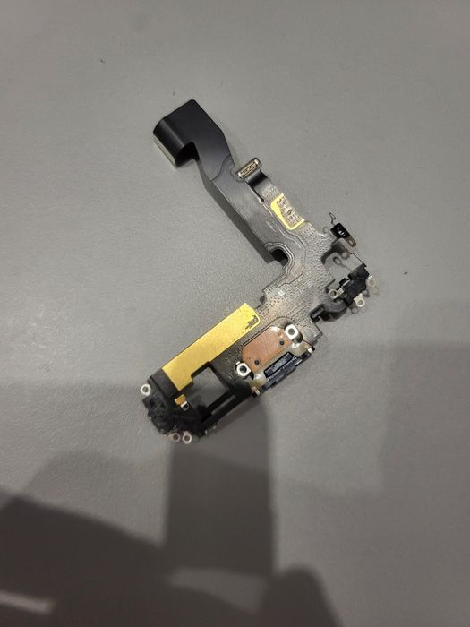 Нижній шлейф iPhone 12