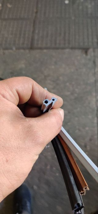 Резиновый уплотнитель EPDM для алюминиевых профилей