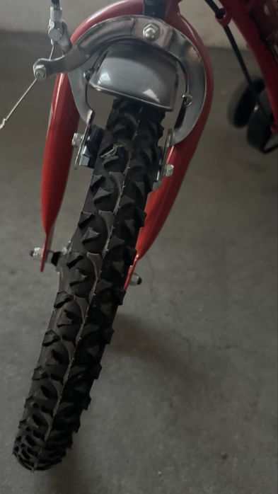 Bicicleta de  crianca pouco uso