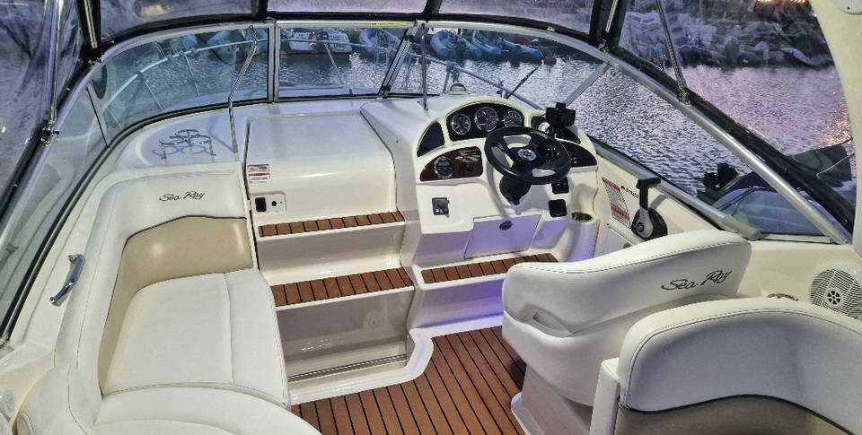 Sea Ray 275 Sundancer
