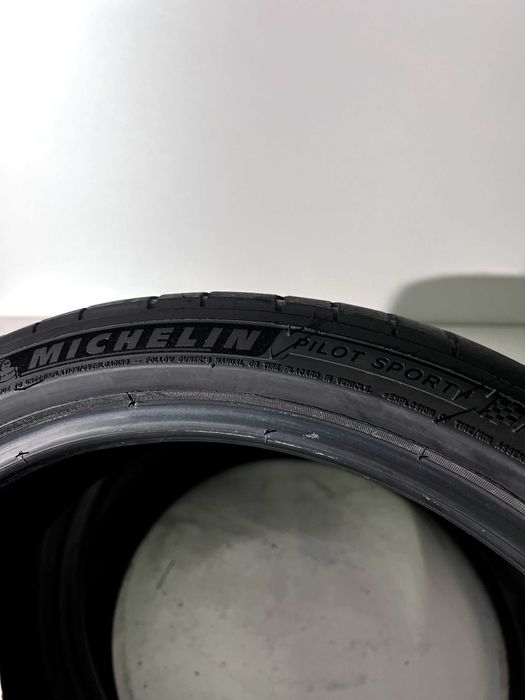 Pneus Michelin Pilot Sport 4 - 205/40/18 - Excelentes