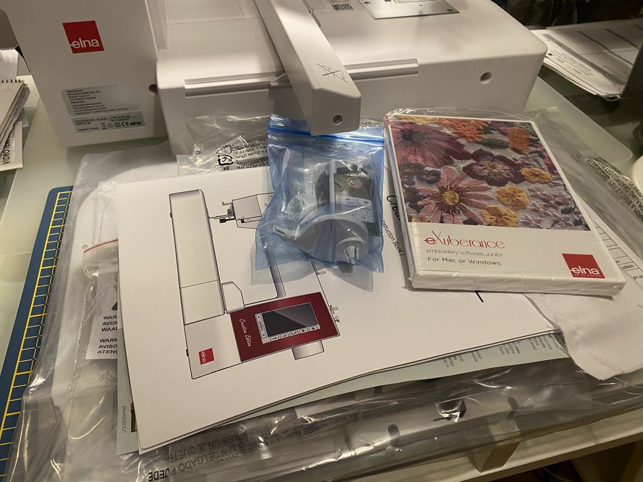 Elna 830 L  máquina de bordar NOVA!