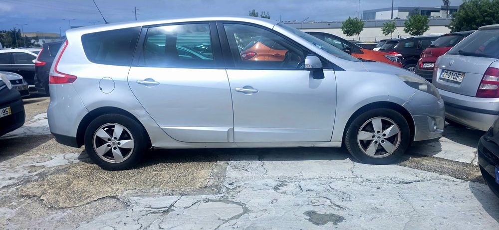 Renault Grand Scénic 1.5 dCi Bose Edition 7L