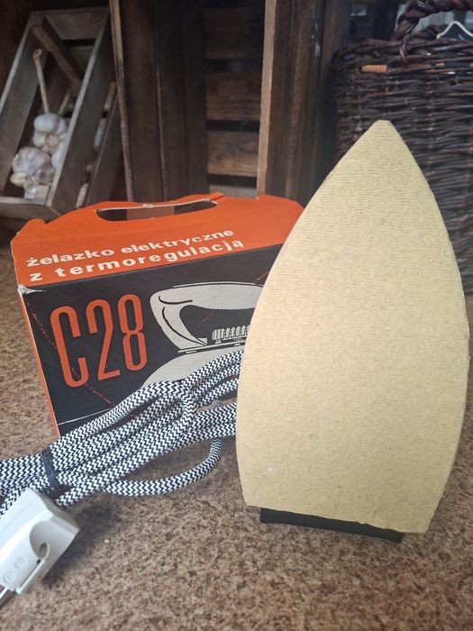 Żelazko prl typc28 nowe w oryginalnym pudełku1976  unikat