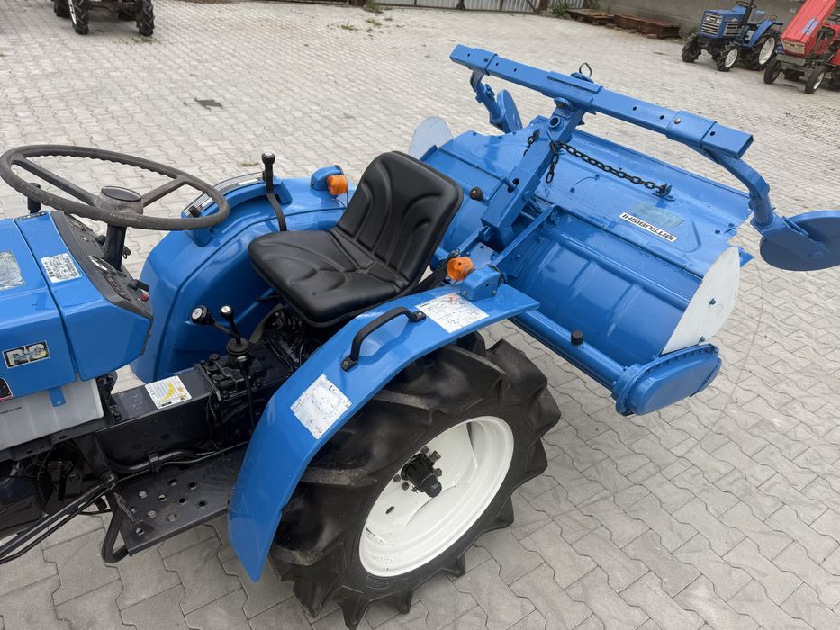 Японський трактор Mitsubishi D1550
