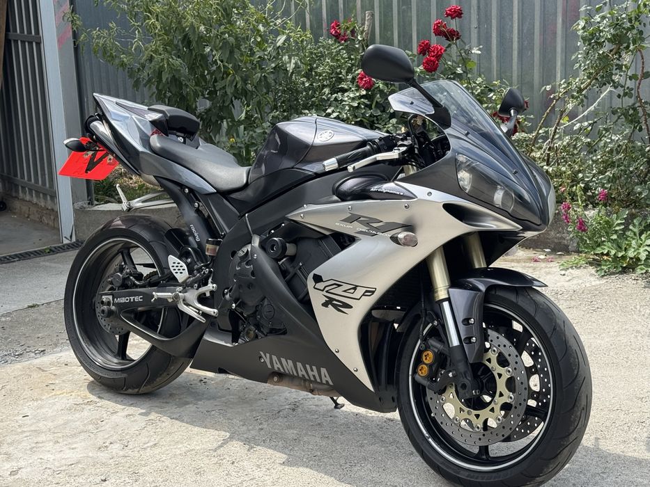 Продам Yamaha R1