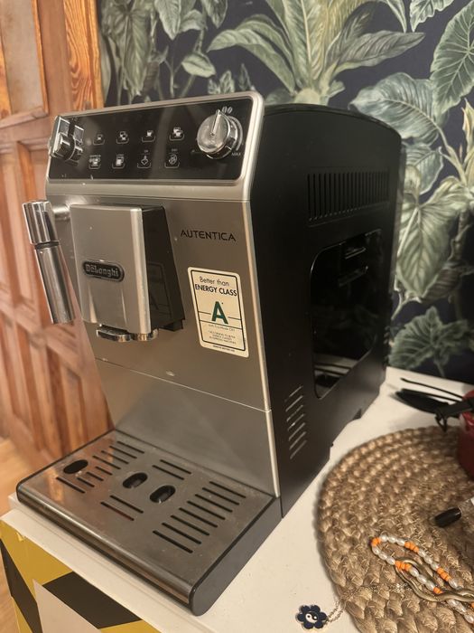 Ekspres cisnienowy delonghi autentica