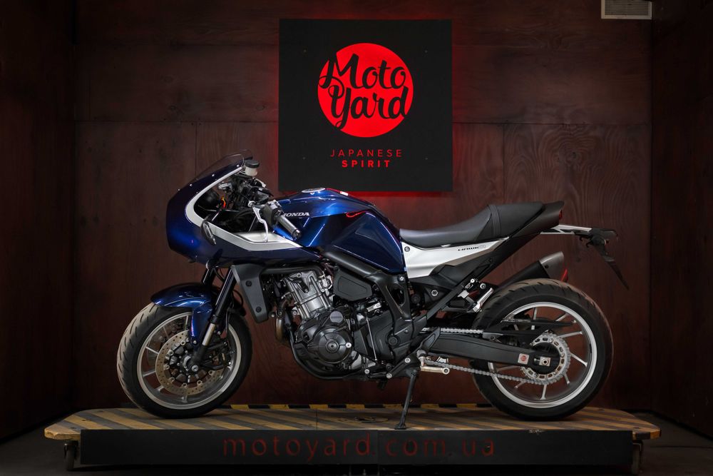 Honda Hawk11 із Японії