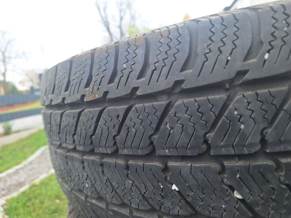 Opony zinowe bus 215/60/17C