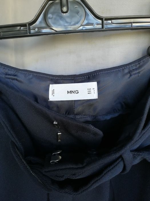 Calças elegantes azul marinho Mango