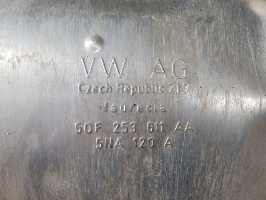 VW tiguan skoda audi Tłumik wydech