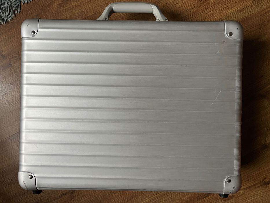Rimowa briefcase attaché