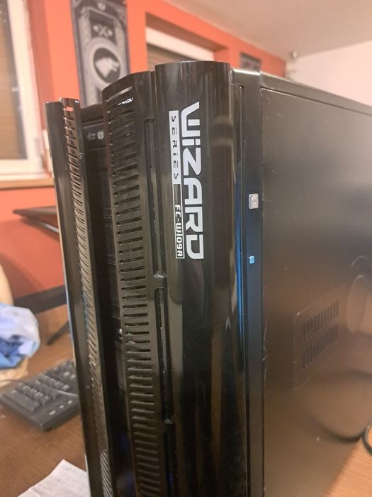 Komputer Win7x64,  200GB+2GB Intel Core 2 QUAD 4x2.4 GHz