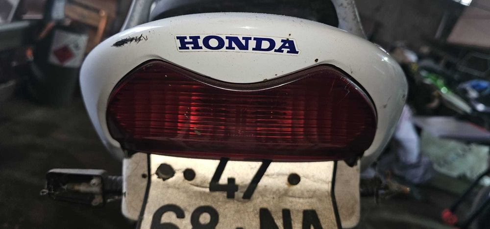 MOTO CBR 600F4 DE 1999,  Acidentada