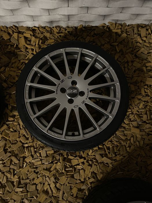 Felgi koła oz superturismo Gt 18 cali letnie 7mm 4x100 vw golf e30 mk2