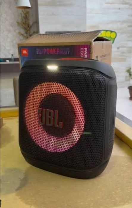 Jbl Partybox Encore Essencial 2 - 140€     JBL Charge 4 - 60%