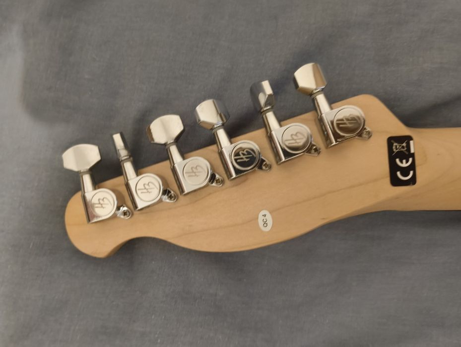 Guitarra Elétrica Harley-Benton