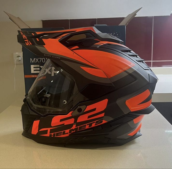 Capacete moto LS2