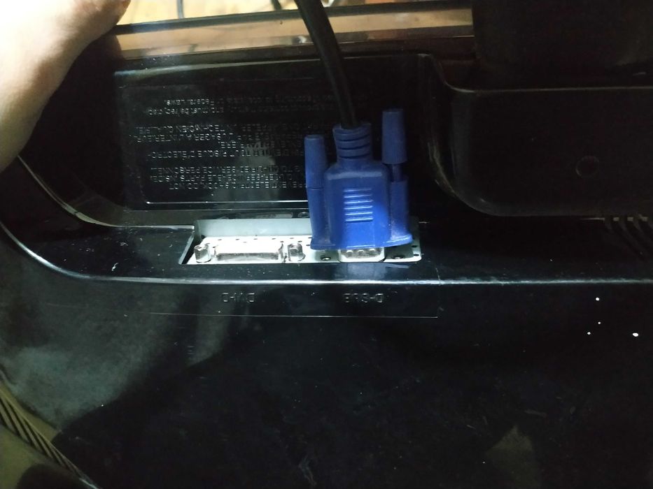 Монитор монітор 22 д lg w2253tq-pf