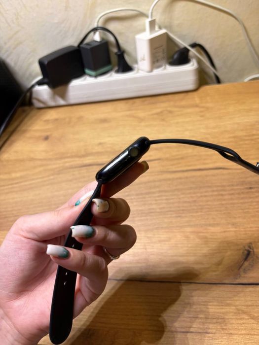 Apple watch Watch SE 2 44 mm акб 100% гарний стан