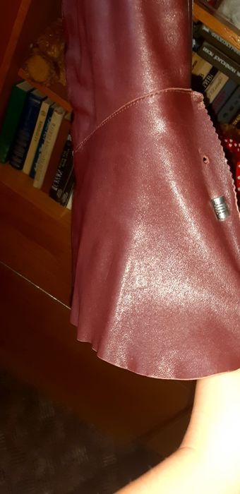 Пальто кожаное женское