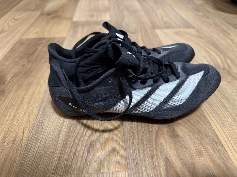 Шиповки Adidas для спринту