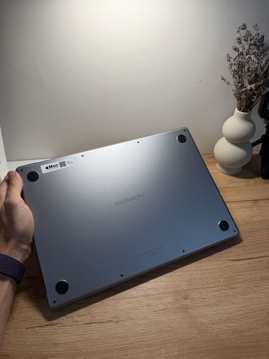 MacBook Pro 16 2021 M1 Pro 32 GB RAM 512GB SSD Gray