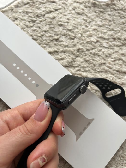 Apple Watch SE 38mm aluminium case sport nike