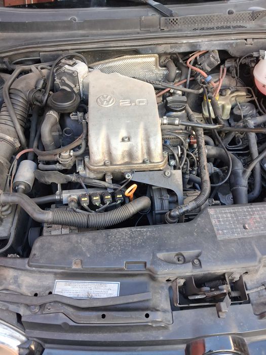 Vendo Golf Cabrio 2000 a gasolina